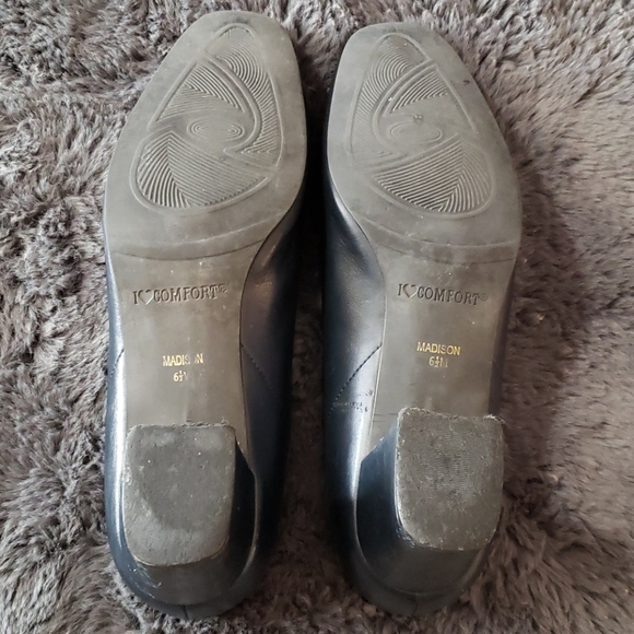 Navy Blue 6 1/2 Pumps I ❤ Comfort shoes - Picture 6 of 7
